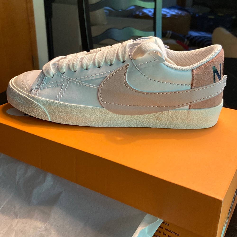 New in Box - Nike Blazer Low ‘77 Jumbo Size: Women 8